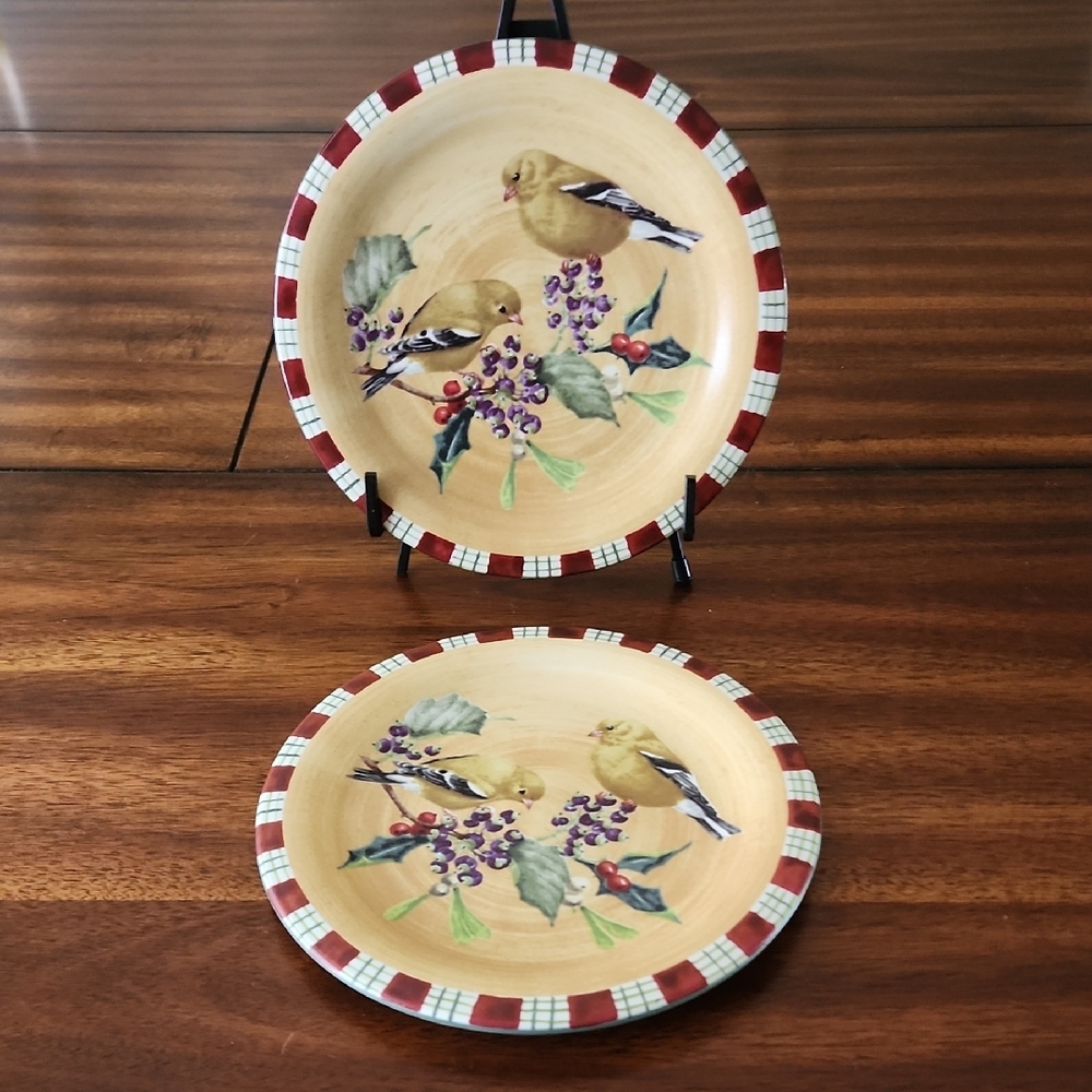 Lenox Winter Greetings Everyday Catherine McClung Goldfinch Set of 2 Salad Plate